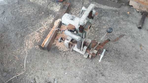 ขาย เครื่องเซาะร่องไม้ไฟฟ้า เซาะร่องโซ่ เก่าญี่ปุ่น ไฟ 110V พร้อมใช้ ราคา 7,500 บาท