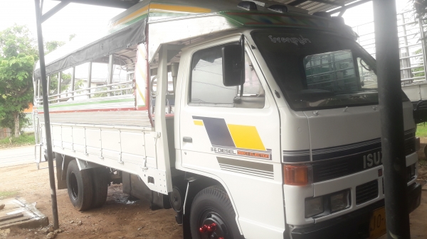 ISUZU NKR110 แรง##ลูกค้าคุณวัชระ ชุมแพ โอนเสร็จพร้อมรับรถเรียบร้อย เฮงๆๆคับ###เครื่องเยี่ยม แน่น แรง