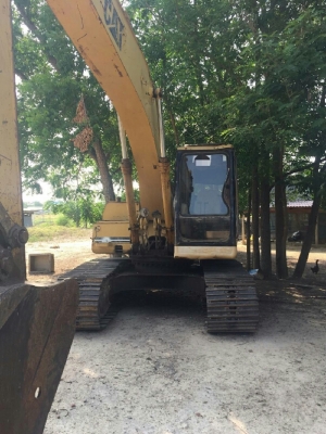 ขาย CAT 320 รถสวย พร้อมใช้งาน ราคา 750,000 บาท