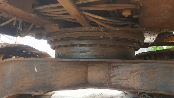 ขาย แบคโฮ KOBELCO 907D คอนโทรลยาว เครื่อง 6D15 เทอร์โบ ปั้ม K3V ช่วงล่างดี แต่ข้อโซ่ไม่สวย โรลเลอร์เต็ม รถพร้อมใช้งาน เอกสารใบซื้อขาย