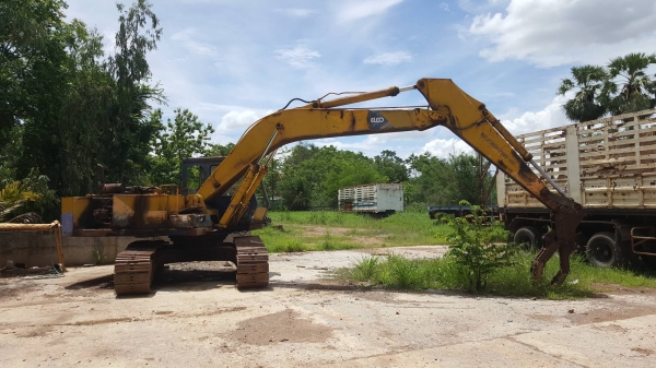 ขาย แบคโฮ KOBELCO 907D คอนโทรลยาว เครื่อง 6D15 เทอร์โบ ปั้ม K3V ช่วงล่างดี แต่ข้อโซ่ไม่สวย โรลเลอร์เต็ม รถพร้อมใช้งาน เอกสารใบซื้อขาย