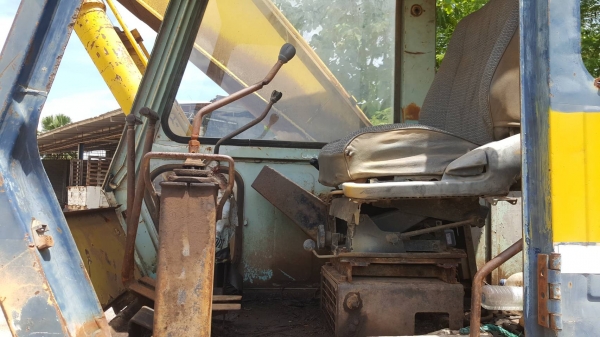 ขาย แบคโฮ KOBELCO 907D คอนโทรลยาว เครื่อง 6D15 เทอร์โบ ปั้ม K3V ช่วงล่างดี แต่ข้อโซ่ไม่สวย โรลเลอร์เต็ม รถพร้อมใช้งาน เอกสารใบซื้อขาย