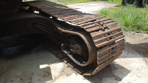 ขาย แบคโฮ KOBELCO 907D คอนโทรลยาว เครื่อง 6D15 เทอร์โบ ปั้ม K3V ช่วงล่างดี แต่ข้อโซ่ไม่สวย โรลเลอร์เต็ม รถพร้อมใช้งาน เอกสารใบซื้อขาย