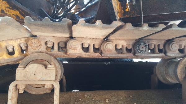 ขาย แบคโฮ KOBELCO 907D คอนโทรลยาว เครื่อง 6D15 เทอร์โบ ปั้ม K3V ช่วงล่างดี แต่ข้อโซ่ไม่สวย โรลเลอร์เต็ม รถพร้อมใช้งาน เอกสารใบซื้อขาย