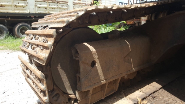 ขาย แบคโฮ KOBELCO 907D คอนโทรลยาว เครื่อง 6D15 เทอร์โบ ปั้ม K3V ช่วงล่างดี แต่ข้อโซ่ไม่สวย โรลเลอร์เต็ม รถพร้อมใช้งาน เอกสารใบซื้อขาย