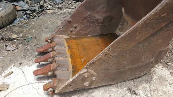 ขาย แบคโฮ KOBELCO 907D คอนโทรลยาว เครื่อง 6D15 เทอร์โบ ปั้ม K3V ช่วงล่างดี แต่ข้อโซ่ไม่สวย โรลเลอร์เต็ม รถพร้อมใช้งาน เอกสารใบซื้อขาย