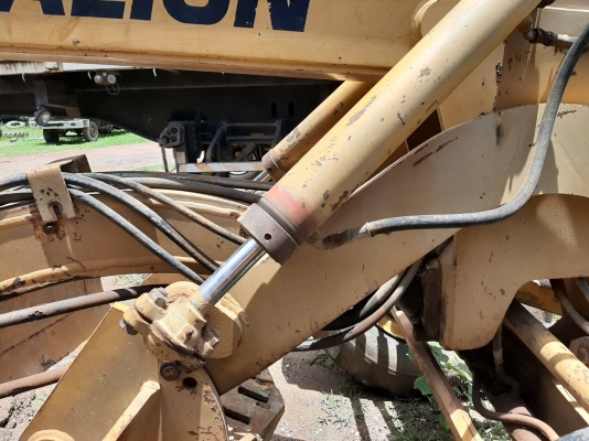 ขาย รถเกรด GALION 850 เอกสารใบซื้อขาย รถใช้งานได้ทุกระบบ เครื่องดี เกียร์ดี ยางเต็ม ราคาต่อรองได้ครับ ขาย รถเกรด GALION 850 เอกสารใบซื้อขาย รถใช้งานได้ทุกระบบ เครื่องดี เกียร์ดี ยางเต็ม ราคาต่อรองได้ครับ