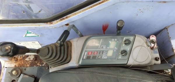 ขายด่วน375,000บาทรถเเบคโฮ โคมัสซู PC50U2รถนอกเพื่งนำเข้ามาใหม่สวยเดิมๆเคื่องดีปั่มแรงคอลโทลน้ำมันปั้มนิ้ว บูมอามร์สวยเร็วแรงไม่โหลด เครื่องโคมัสซู4สูบ 4D84ระบบดีครบรถยังไม่เคยใช้งานในไทยเลย