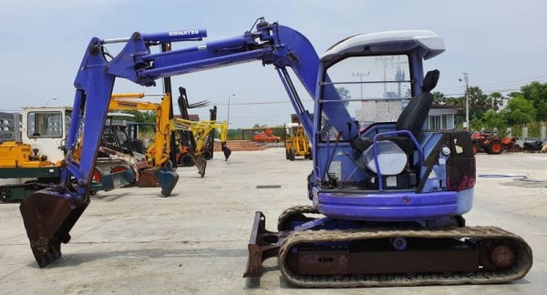 ขายด่วน375,000บาทรถเเบคโฮ โคมัสซู PC50U2รถนอกเพื่งนำเข้ามาใหม่สวยเดิมๆเคื่องดีปั่มแรงคอลโทลน้ำมันปั้มนิ้ว บูมอามร์สวยเร็วแรงไม่โหลด เครื่องโคมัสซู4สูบ 4D84ระบบดีครบรถยังไม่เคยใช้งานในไทยเลย