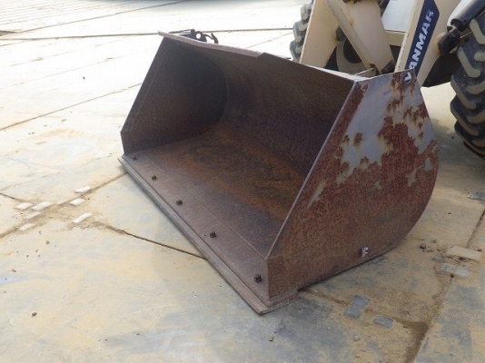 ขายรถตัก YANMAR V2 นำเข้าจากญี่ปุ่น พร้อมใช้ครับ ติดต่อ 063-9316985 ID LINE : 0639316985 ครับ