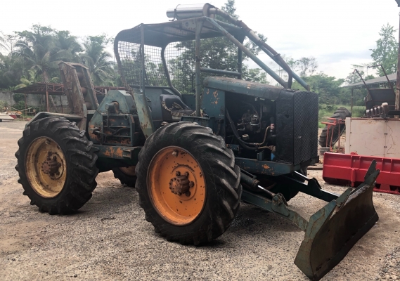 รถลากไม้IWAFUJI