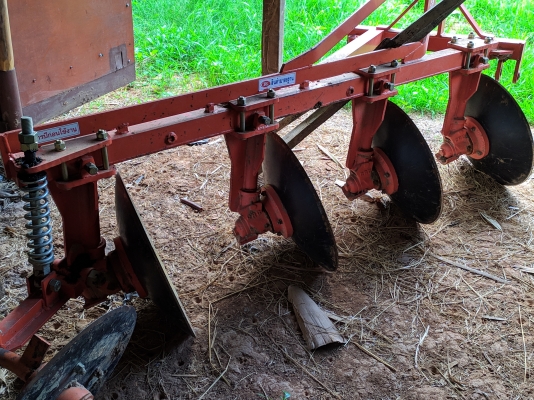 ขายรวมผานบุกเบิก4 กับโรตารี่1.6 เมตร ใช้กับรถไถ34-40 แรง