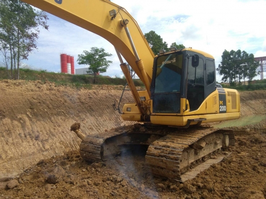 ขายโคมัตสุ 200-7 ขายโคมัตสุ 200-7