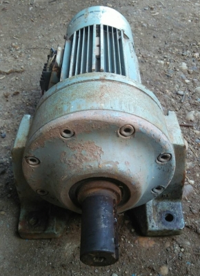 ขายมอเตอร์เกียร์ Sumitomo 1HP. 380V made in Japan ทดรอบ 1:87 17RPM ติดเบรค สภาพสวยเดิมๆ ไม่รั่วซึม หมุนนิ่ม พร้อมใช้