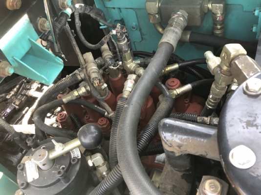 ขายรถขุด KOBELCO SK135SR มีลายหัวกระแทก นำเข้าเองจากญี่ปุ่น สภาพสวยพร้อมใช้ มีVDOการทำงานครับ