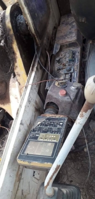 KOMATSU PC 200-5 KOMATSU PC 200-5