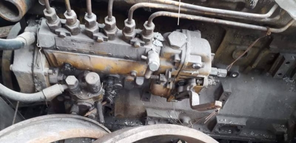 KOMATSU PC 200-5 KOMATSU PC 200-5