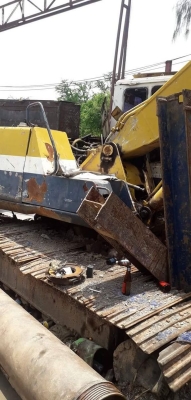 KOMATSU PC 200-5 KOMATSU PC 200-5