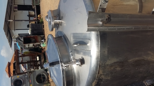 ขาย ถังสแตนเลส 200 ลิตร สภาพดีสวยมากค่ะ