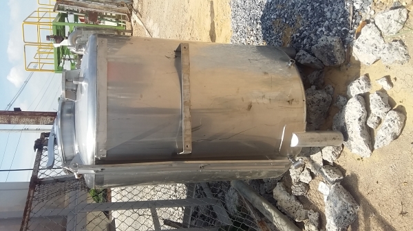 ขาย ถังสแตนเลส 200 ลิตร สภาพดีสวยมากค่ะ