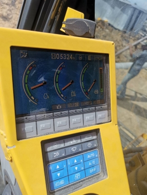 รถแบคโฮ KOMATSU Pc130-8. รถออกศูนย์ไทย เดือน7ปี59 กล้องหลัง คอมแทรคพร้อม มือเดียว เซอวิสศูนย์ตลอด