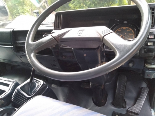 ขาย !!! หัวสิบล้อ isuzu ร็อคกี้  ตาหวาน เก่าญี่ปุ่น พร้อมใช้ มีขาดีดหน้า-ขาคำ้หลัง คันเกียร์ เบรคทิฟฟี่ เรือนไมล์ คอลโซน สวยครบ