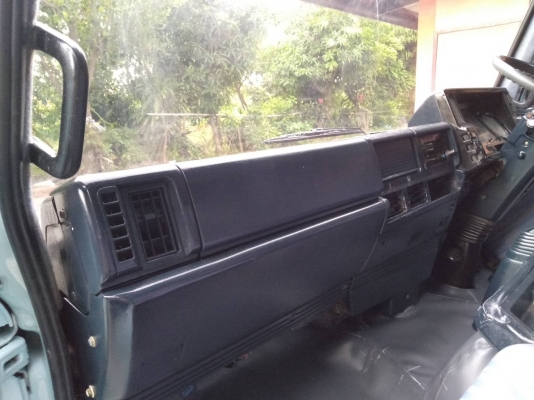 ขาย !!! หัวสิบล้อ isuzu ร็อคกี้  ตาหวาน เก่าญี่ปุ่น พร้อมใช้ มีขาดีดหน้า-ขาคำ้หลัง คันเกียร์ เบรคทิฟฟี่ เรือนไมล์ คอลโซน สวยครบ