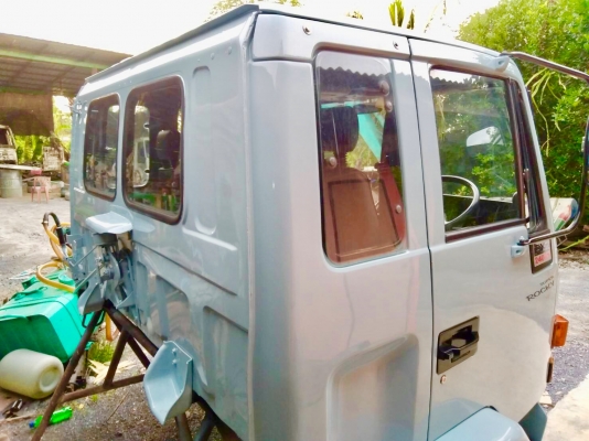 ขาย !!! หัวสิบล้อ isuzu ร็อคกี้  ตาหวาน เก่าญี่ปุ่น พร้อมใช้ มีขาดีดหน้า-ขาคำ้หลัง คันเกียร์ เบรคทิฟฟี่ เรือนไมล์ คอลโซน สวยครบ