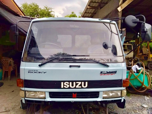 ขาย !!! หัวสิบล้อ isuzu ร็อคกี้  ตาหวาน เก่าญี่ปุ่น พร้อมใช้ มีขาดีดหน้า-ขาคำ้หลัง คันเกียร์ เบรคทิฟฟี่ เรือนไมล์ คอลโซน สวยครบ