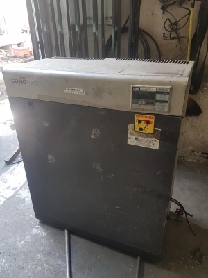 **ขายถูกๆ ปั้มลมมือสองแบบตู้เก็บเสียง(เก่านอก-ญี่ปุ่น)**Iwata 5แรง รุ่นแรงดันสูง ทดสอบเรียบร้อย แน่นๆนิ่งๆครับ