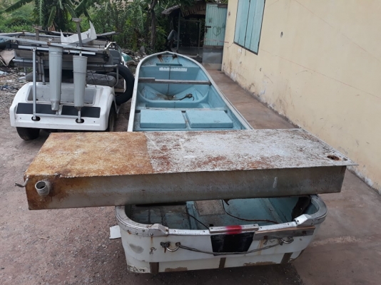 ถังน้ำมันเรือ อลูมิเนียม 100 ลิตร ขนาด184x66x20 เซนติเมตร