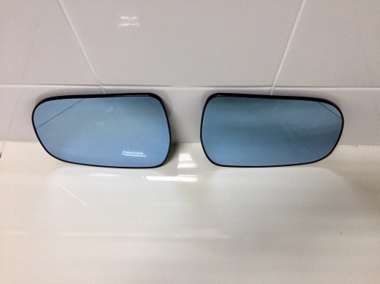 ขายเลนส์กระจกมองข้างตัดแสง TOYOTA รุ่น ALPHARD ปี08