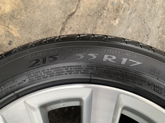 ล้อแม็ก Toyota Camry ขอบ 17 (ลาย 9 ก้าน) พร้อมยาง 215-55-17 Michelin ปลายปี 15