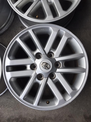 ชุดที่3 ล้อฟอจูนเนอร์17+น๊อต เดิมๆไม่ซ่อมคตดุ้ง มีลอยตามการใช้งาน โทร0879050181.ส่งได้ทั่วไทย ชุดที่3 ล้อฟอจูนเนอร์17+น๊อต เดิมๆไม่ซ่อมคตดุ้ง มีลอยตามการใช้งาน โทร0879050181.ส่งได้ทั่วไทย