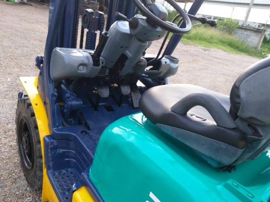 ขายรถยก KOMATSU FD25-14 เครื่องดีเซล 4D94E เสาสูง4.5เมตร เสาเข้าตู้3ท่อน ยกได้2.5ตัน เกียร์ออโต้ รถนอกนำเข้า มีเอกสารการนำเข้า ติดต่อ 098-7962549 ขายรถยก KOMATSU FD25-14 เครื่องดีเซล 4D94E เสาสูง4.5เมตร เสาเข้าตู้3ท่อน ยกได้2.5ตัน เกียร์ออโต้ รถนอกนำเข้า มีเอกสารการนำเข้า ติดต่อ 098-7962549