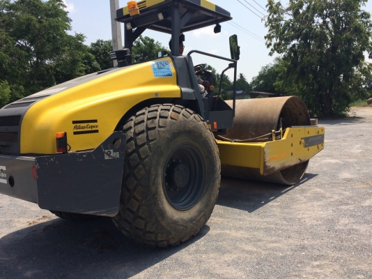 ขายรถบด DYNAPAC สภาพพร้อมไช้