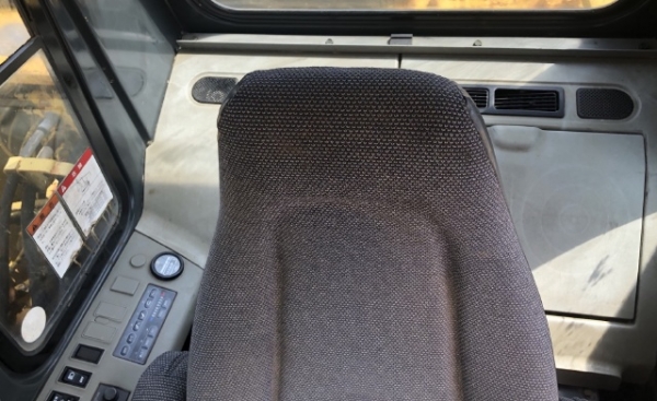 ขายรถขุด KOMATSU PC120-6 อาร์มพิเศษ นำเข้าเองจากญี่ปุ่น สภาพสวยพร้อมใช้ มีVDOการทำงานครับ