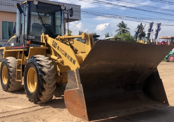 ขายรถตักล้อยาง CAT 910G นำเข้าเองจากญี่ปุ่น สภาพสวยพร้อมใช้ มีVDOการทำงานครับ