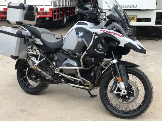 BMW R1200 GS ADVENTURE. ปี 2016 ไมล์ 5412 ของแต่งตามรูป จัดได้ 7.3 แสน รถไม่เคยล้ม ไม่มีรอย ราคา 780