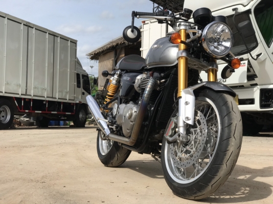 TRIUMPH THRUXTON R ปี2016 ไมล์ 1679 จัดได้ 4.5 แสน รถไม่เคยล้ม ไม่มีรอย ราคา 495,000 #เลขทะเบียนสวยทั้งสองคัน สนใจ. 081-3097045 TRIUMPH THRUXTON R ปี2016 ไมล์ 1679 จัดได้ 4.5 แสน รถไม่เคยล้ม ไม่มีรอย ราคา 495,000 #เลขทะเบียนสวยทั้งสองคัน สนใจ. 081-3097045