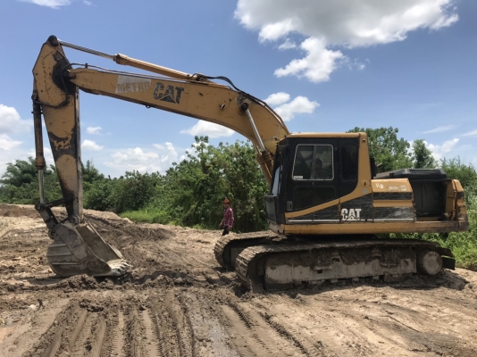 ขาย 495,000 CAT 320 v 2 ไฟฟ้าครบ เครื่องดี ปั้มแรง เอวแน่น ช่วงล่างพอใช้ เอกสารซื้อขาย รถอยู่ นครปฐม 090-772-3710 090-772-3708
