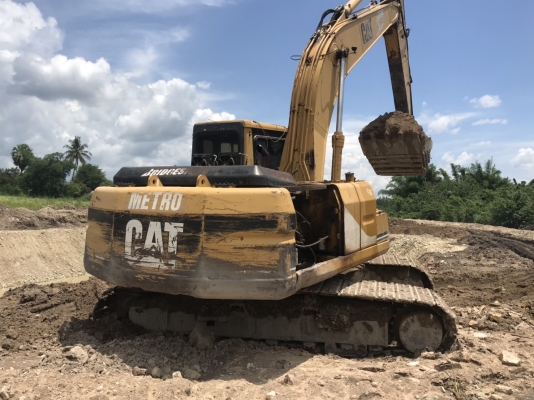 ขาย 495,000 CAT 320 v 2 ไฟฟ้าครบ เครื่องดี ปั้มแรง เอวแน่น ช่วงล่างพอใช้ เอกสารซื้อขาย รถอยู่ นครปฐม 090-772-3710 090-772-3708