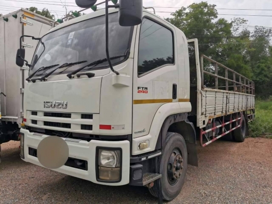 ขาย​รถ​ 6​ ล้อ​ ISUZU​ FTR​ 240​ ยาว​ 7.80​ เมตร ราคา​ 1,050,000​ บาท จดทะเบียนปี​ 2554 แบบรุ่น​ FTR