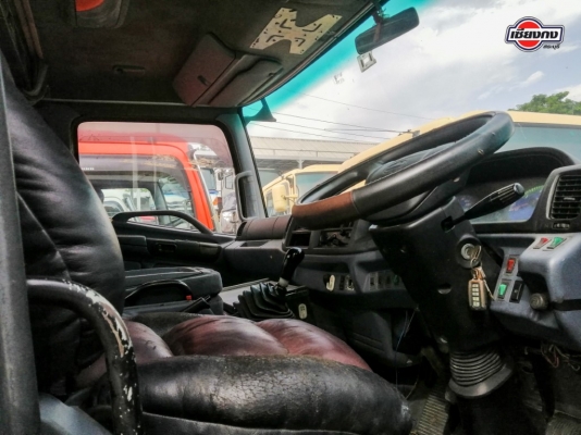 หัวเก๋ง HINO MEGA หัวกว้าง สีขาว พร้อมเครื่อง JO8C TURBO 260 หัวเก๋ง HINO MEGA หัวกว้าง สีขาว พร้อมเครื่อง JO8C TURBO 260