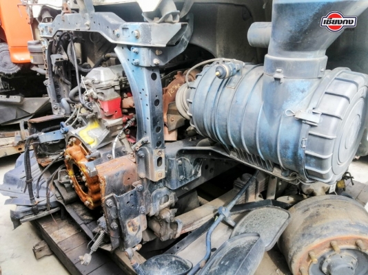 หัวเก๋ง HINO MEGA หัวกว้าง สีขาว พร้อมเครื่อง JO8C TURBO 260 หัวเก๋ง HINO MEGA หัวกว้าง สีขาว พร้อมเครื่อง JO8C TURBO 260