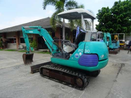 ขายรถขุด Komatsu PC30-7 คอนโทรลน้ำมัน ปั้มนิ้ว เดิมๆจากญี่ปุ่น นำเข้าเอง ขายรถขุด Komatsu PC30-7 คอนโทรลน้ำมัน ปั้มนิ้ว เดิมๆจากญี่ปุ่น นำเข้าเอง