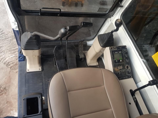 KOMATSU PC60-6 มีไลน์แย๊ก แอร์เย็น เอกสารอินวอย์ ราคา620,000บาทเท่านั้นๆๆๆ ปทุมธานีนี้ีี่เอง 081-989-1989 หรั่งครับ KOMATSU PC60-6 มีไลน์แย๊ก แอร์เย็น เอกสารอินวอย์ ราคา620,000บาทเท่านั้นๆๆๆ ปทุมธานีนี้ีี่เอง 081-989-1989 หรั่งครับ