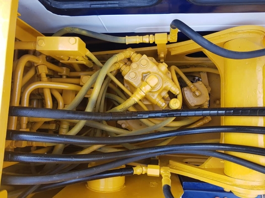 KOMATSU PC60-6 มีไลน์แย๊ก แอร์เย็น เอกสารอินวอย์ ราคา620,000บาทเท่านั้นๆๆๆ ปทุมธานีนี้ีี่เอง 081-989-1989 หรั่งครับ KOMATSU PC60-6 มีไลน์แย๊ก แอร์เย็น เอกสารอินวอย์ ราคา620,000บาทเท่านั้นๆๆๆ ปทุมธานีนี้ีี่เอง 081-989-1989 หรั่งครับ