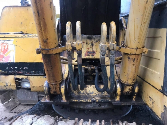 ขาย 450,000 CAT 320 v2 เครื่องดี ปั๊มแรง ไฟฟ้าตัดเอวแน่น ช่วงล่างดี รถพร้อมใช้งาน เอกสารซื้อขาย รถอยู่ นครปฐม 090-772-3710 090-772-3708