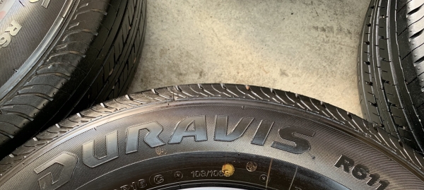ยางป้ายแดง 215-70-16 Bridgestone ดอกยางเต็มๆ ตุ่มเป้งๆ ยางป้ายแดง 215-70-16 Bridgestone ดอกยางเต็มๆ ตุ่มเป้งๆ